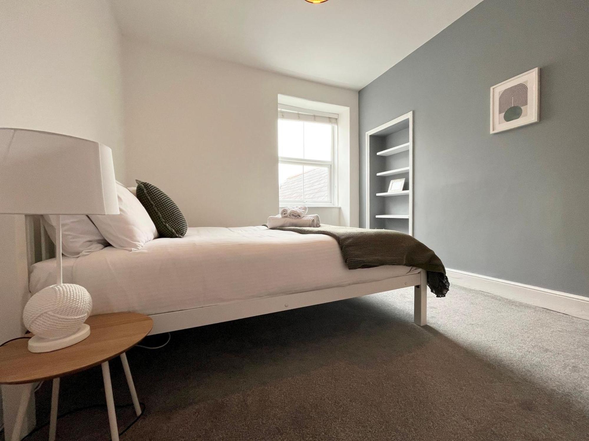 Spacious Home Near Seafront & Train Station 5 Bed Sleeps 10- Central ペンザンス エクステリア 写真