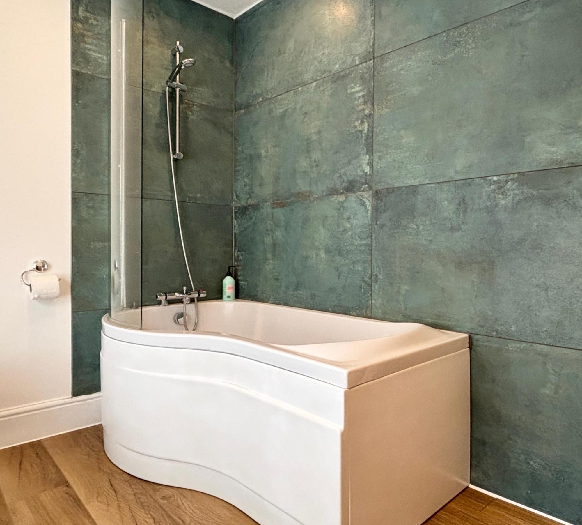 Spacious Home Near Seafront & Train Station 5 Bed Sleeps 10- Central ペンザンス エクステリア 写真